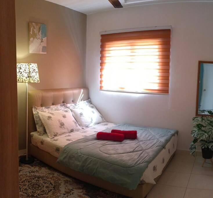 E. R Homestay 3R2B Nearby Klia Sepang Dış mekan fotoğraf
