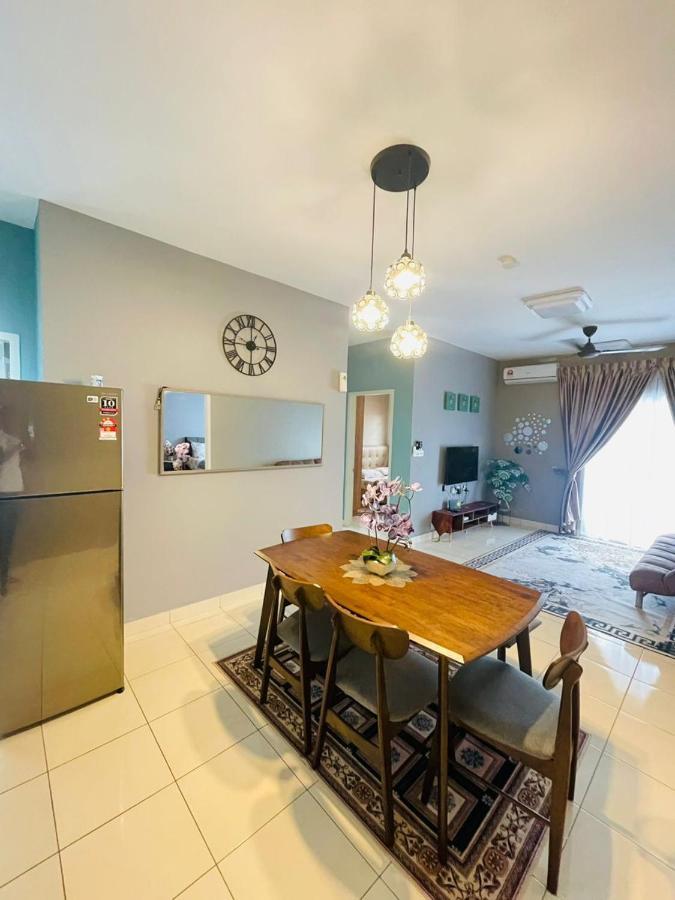 E. R Homestay 3R2B Nearby Klia Sepang Dış mekan fotoğraf