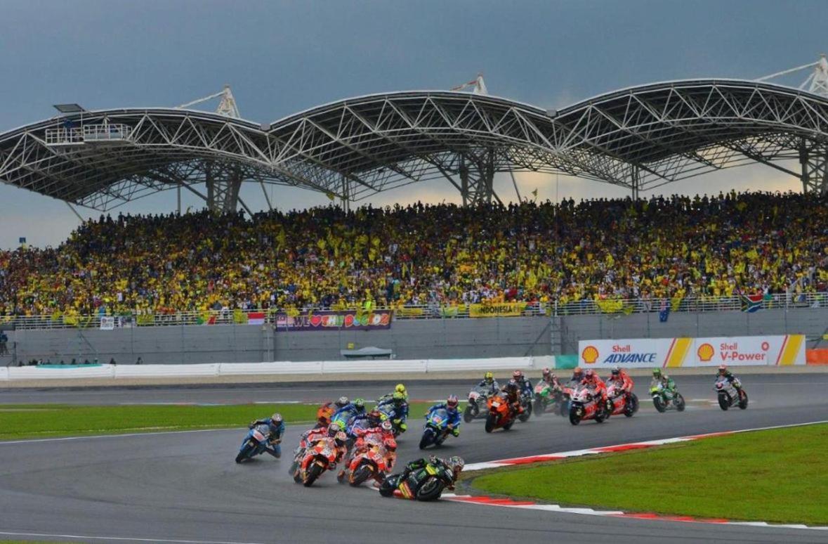E. R Homestay 3R2B Nearby Klia Sepang Dış mekan fotoğraf