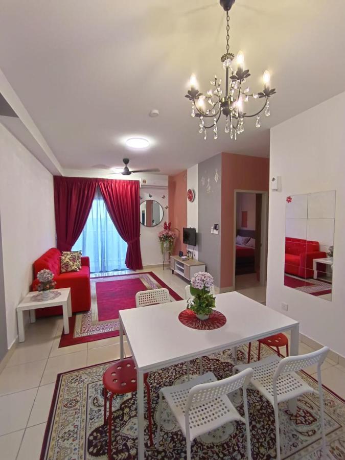 E. R Homestay 3R2B Nearby Klia Sepang Dış mekan fotoğraf